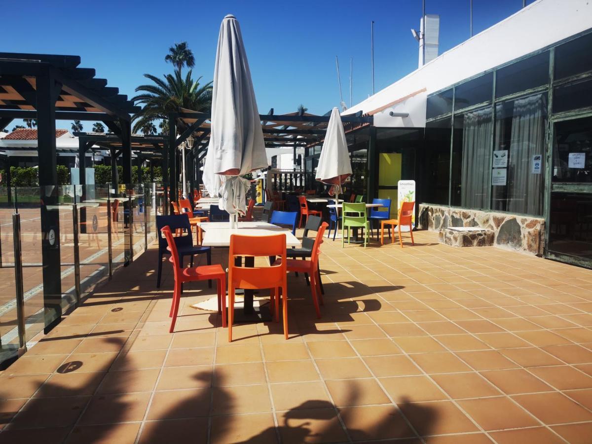 Private Room & Sunny Terrace San Bartolome Bagian luar foto
